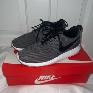 Grey Nike Roshe Sneakers